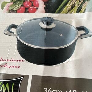 Dutch Oven W/Glass Lid 18qt